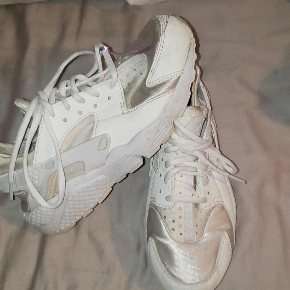 Sold - Picture 2 of 3